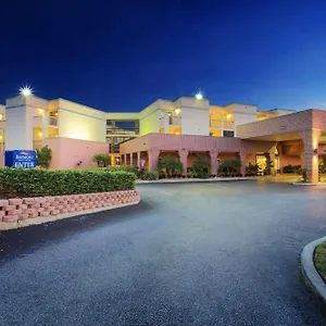 Baymont By Wyndham Near Busch Gardens 2*, Tampa United States